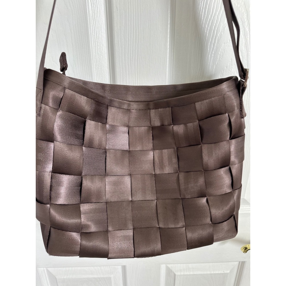 Harveys Seatbelt Bag Woven Crossbody Shoulder Bag Chocolate Brown Zip Top GUC